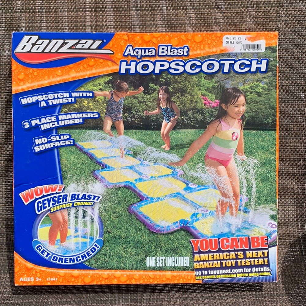 Banzai Aqua Blast Hopscotch